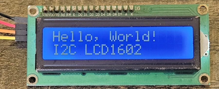 LCD1602 displaying strings sent from Arduino